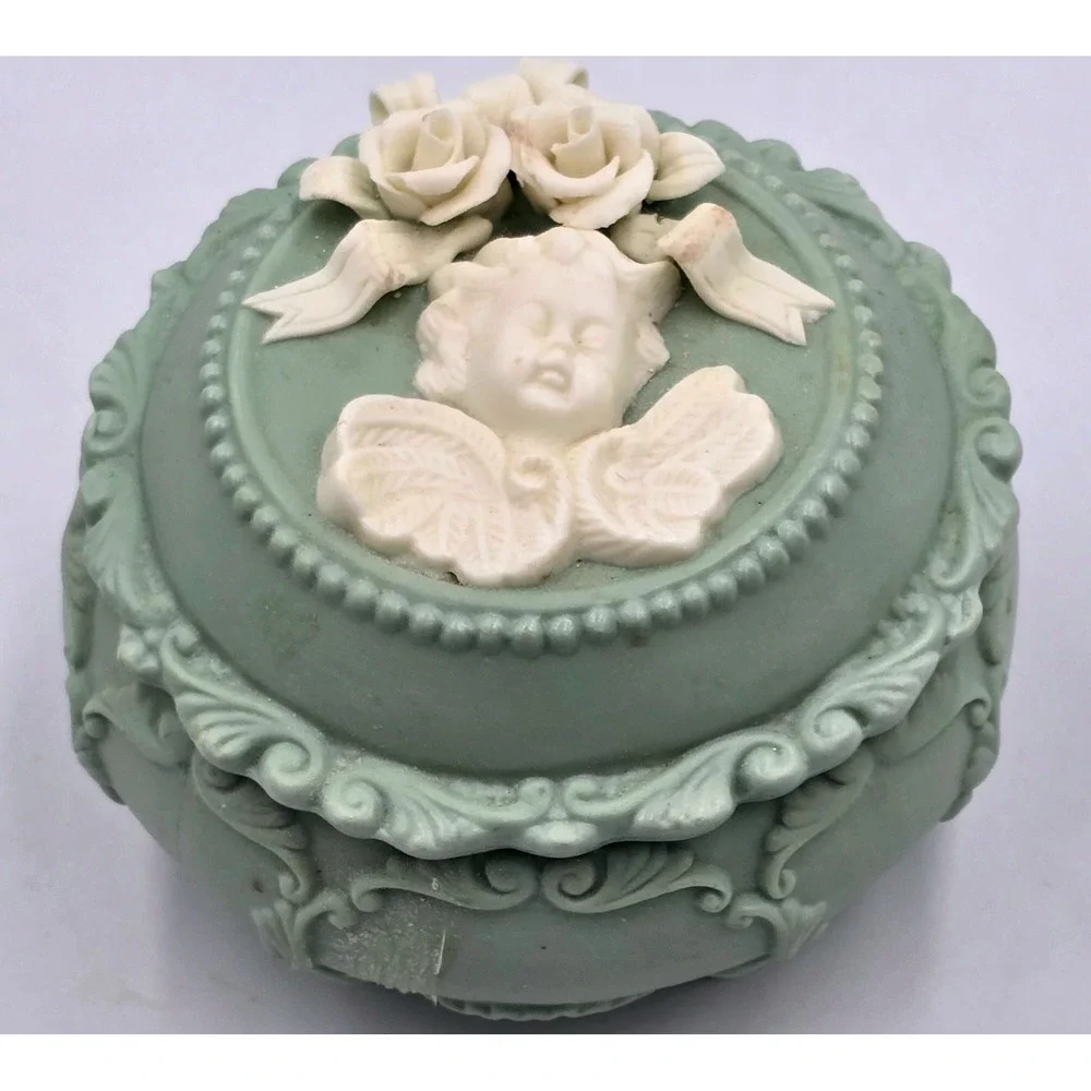 Jasperware Green Caladon Ivory Cherub Porcelain Trinket Victorian Dish Cameo